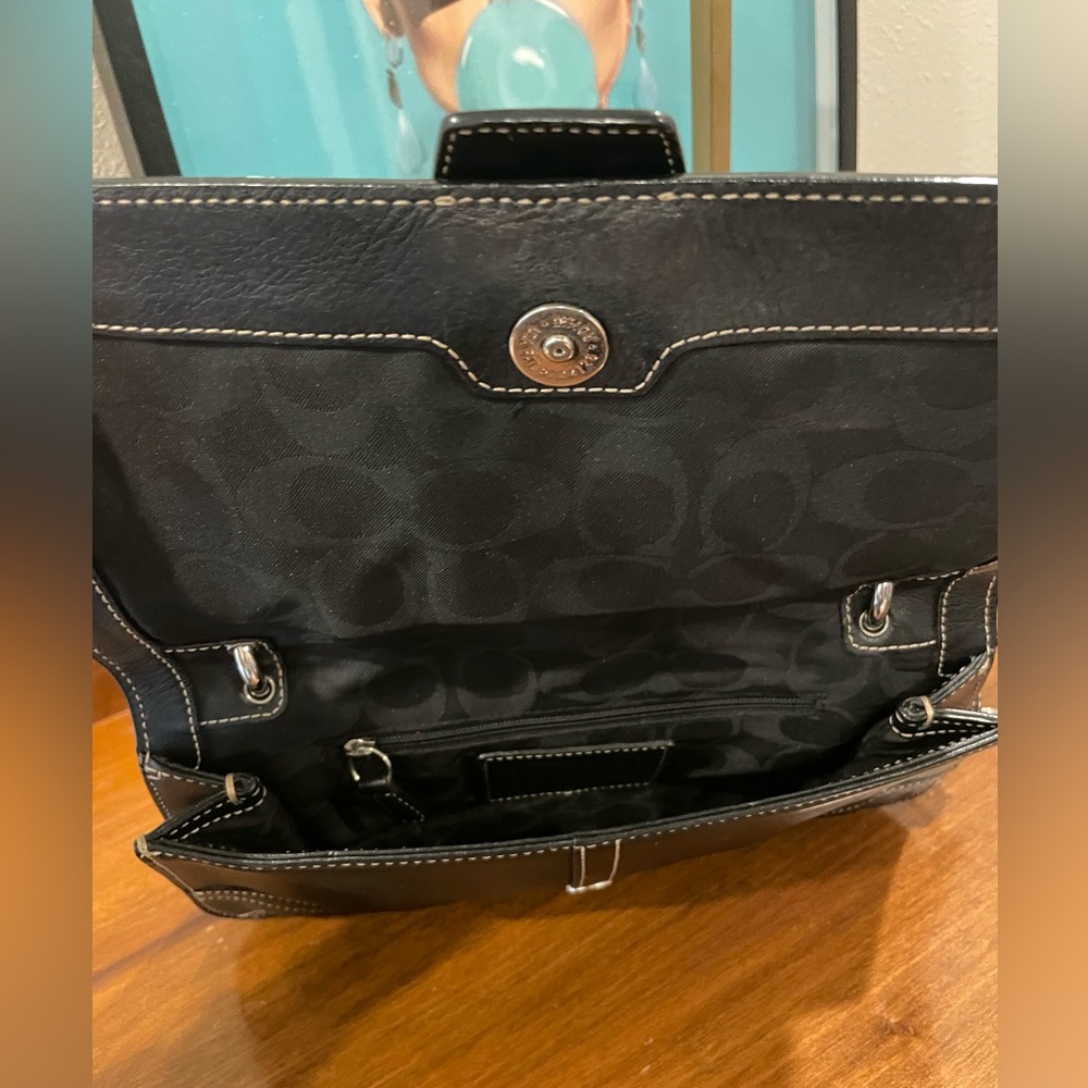 COACH Vintage Soho Buckle 9739 Black Leather Shoulder Bags With Matching Wallet - Picture 5 of 17